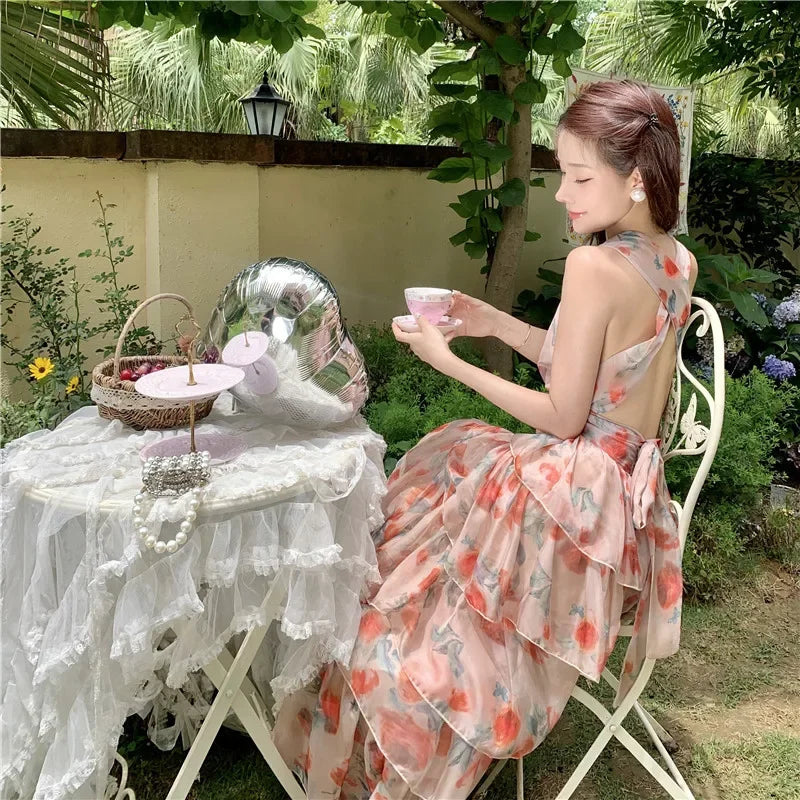 Open-back Beach Dress – Chic Socialite Style, Perfect for Casual Affairs!